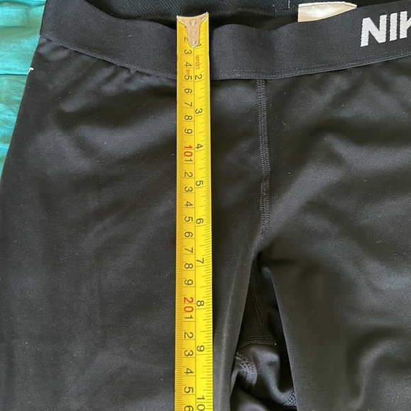 Nike Pro Capri Leggings Size L - Picture 4 of 6